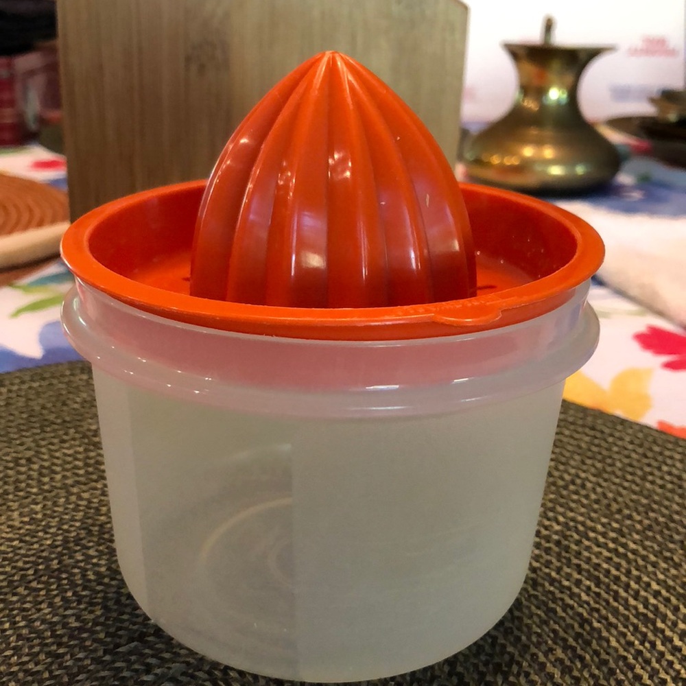 Tupperware  3 pc juicer with container and lid